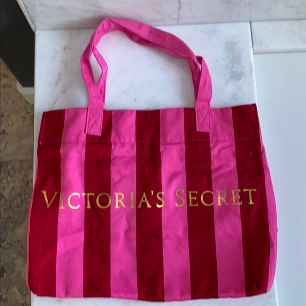 Victoria’s Secret Overnight Tote